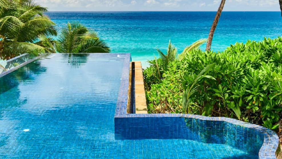 Clarificante: Mejorando la claridad del agua para una experiencia de natación óptima